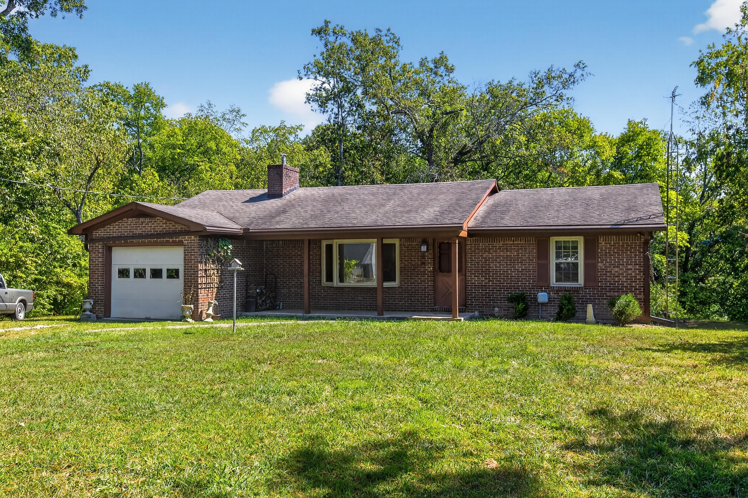 398 Pine Ridge Road Winchester, KY 40391 - Photo 4 of 25 103