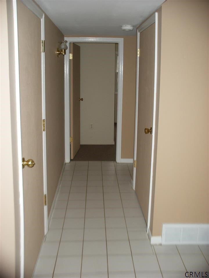 401 Ridgehill Road Schenectady, NY 12303 - Photo 19 of 20 Photo 19