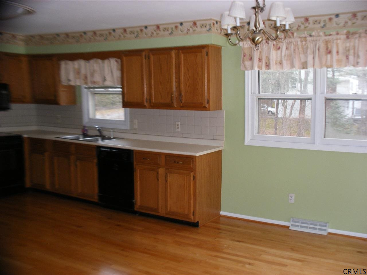 401 Ridgehill Road Schenectady, NY 12303 - Photo 9 of 20 Photo 9