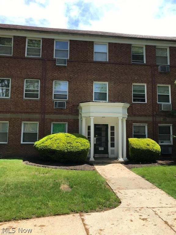 13805 Cedar Road, Unit 305B Cleveland, OH 44118 - Photo 1 of 1