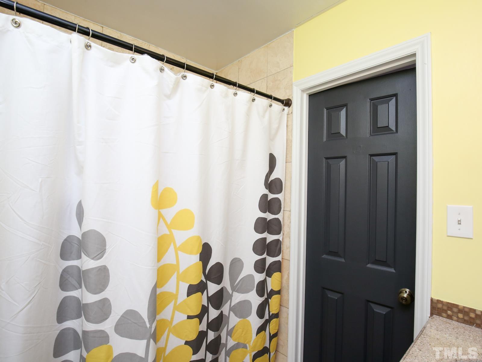 5423 Pine Top Circle Raleigh, NC 27612 - Photo 18 of 30 a view of a bathroom