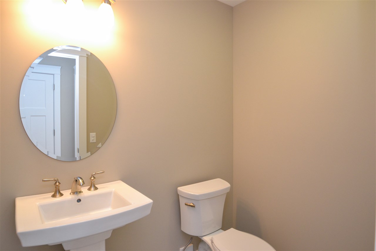 8 Breslin Farm Road, Unit 8 Stratham, NH 03885 - Photo 17 of 40