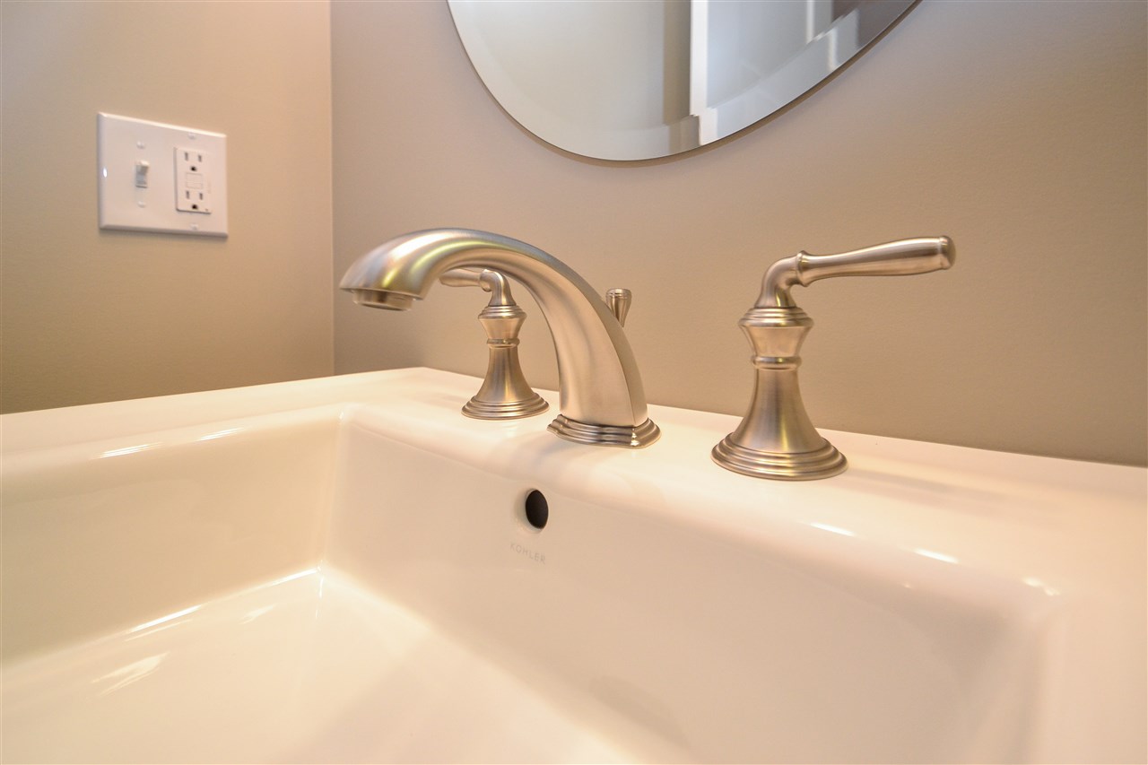 8 Breslin Farm Road, Unit 8 Stratham, NH 03885 - Photo 18 of 40