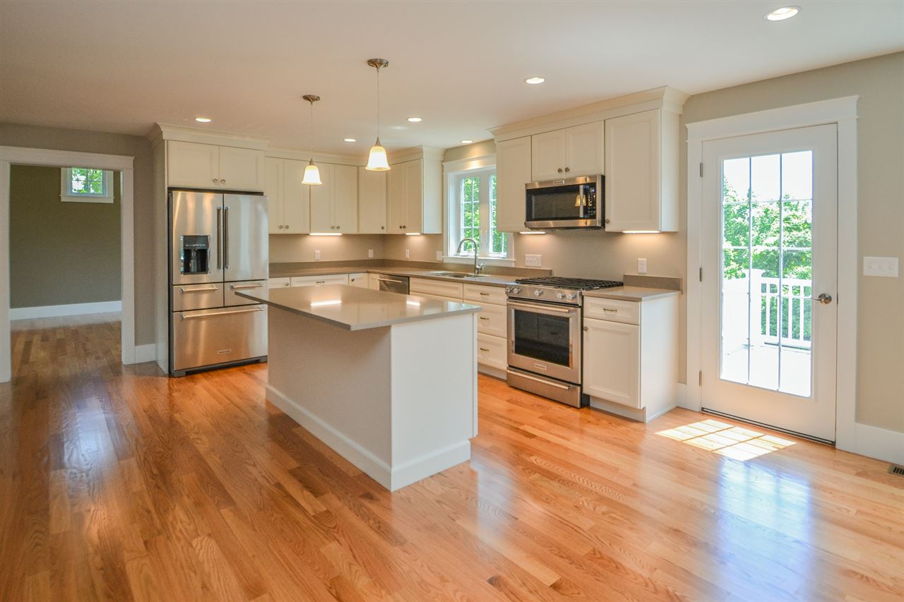 8 Breslin Farm Road, Unit 8 Stratham, NH 03885 - Photo 4 of 40