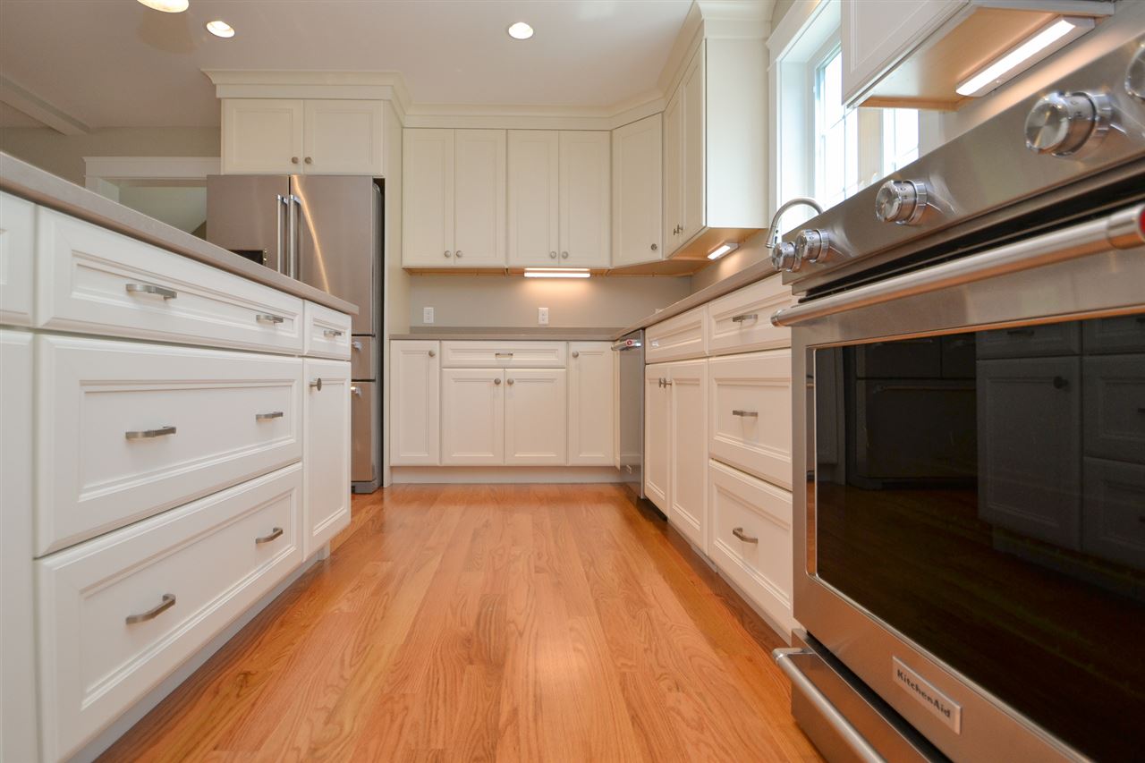 8 Breslin Farm Road, Unit 8 Stratham, NH 03885 - Photo 5 of 40