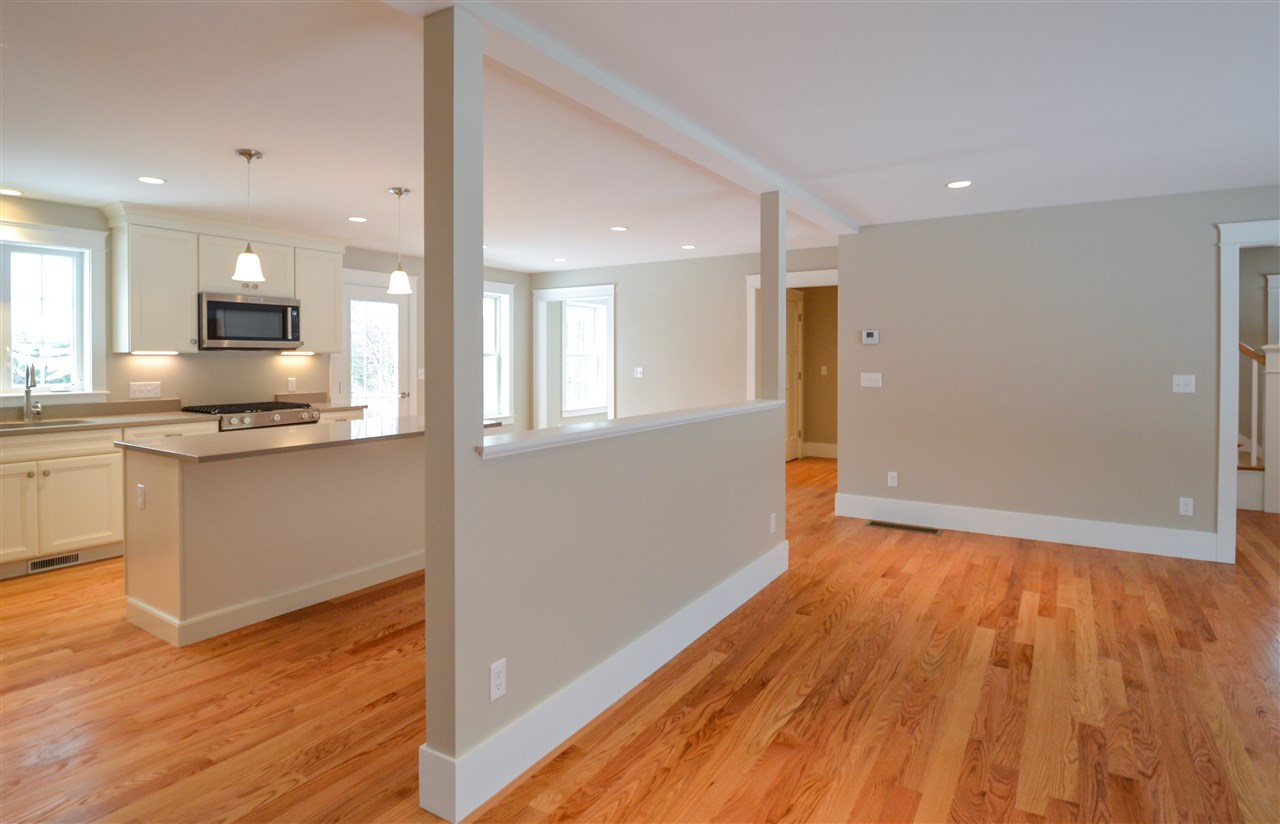 8 Breslin Farm Road, Unit 8 Stratham, NH 03885 - Photo 9 of 40