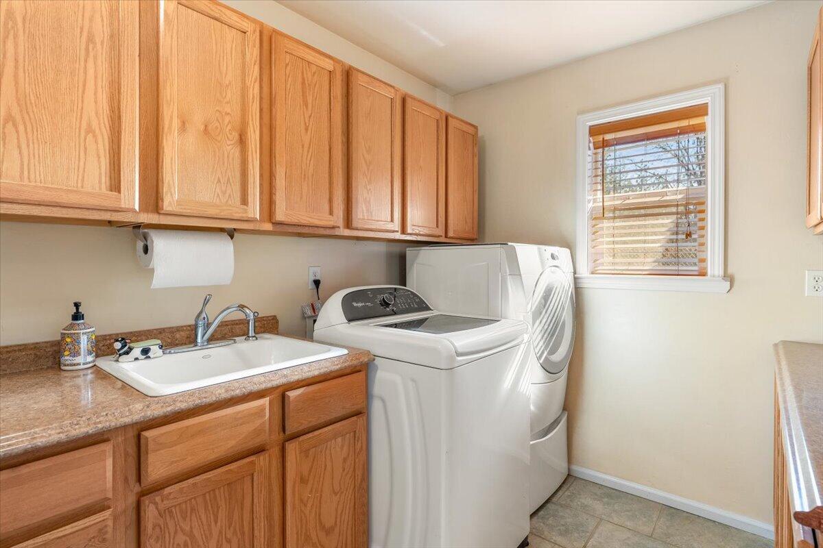 5600 South Kidder Loop Etna, CA 96027 - Photo 11 of 33 20-5600 S Kidder Loop 20