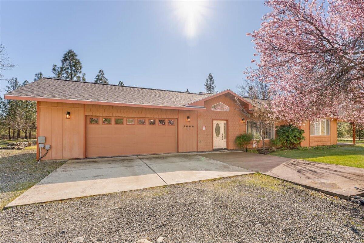 5600 South Kidder Loop Etna, CA 96027 - Photo 2 of 33 02-5600 S Kidder Loop 2