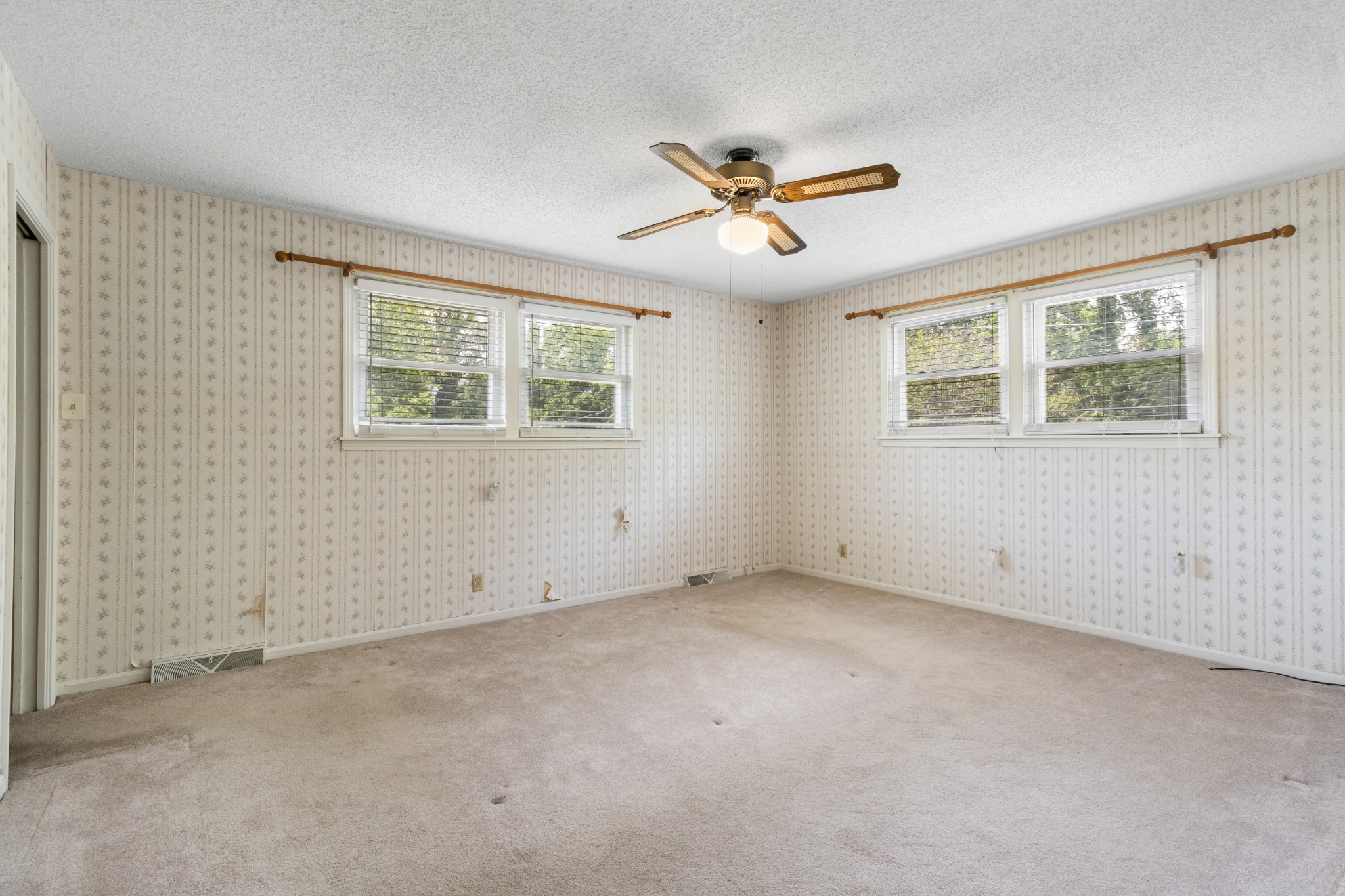 280 Rossview Road Clarksville, TN 37043 - Photo 19 of 33 Gallery Image 19