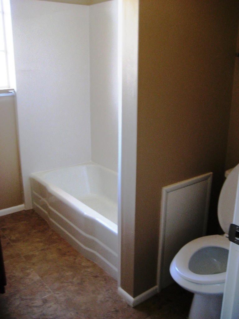 4148 East Granada Road Phoenix, AZ 85008 - Photo 10 of 20 Guest Bath B