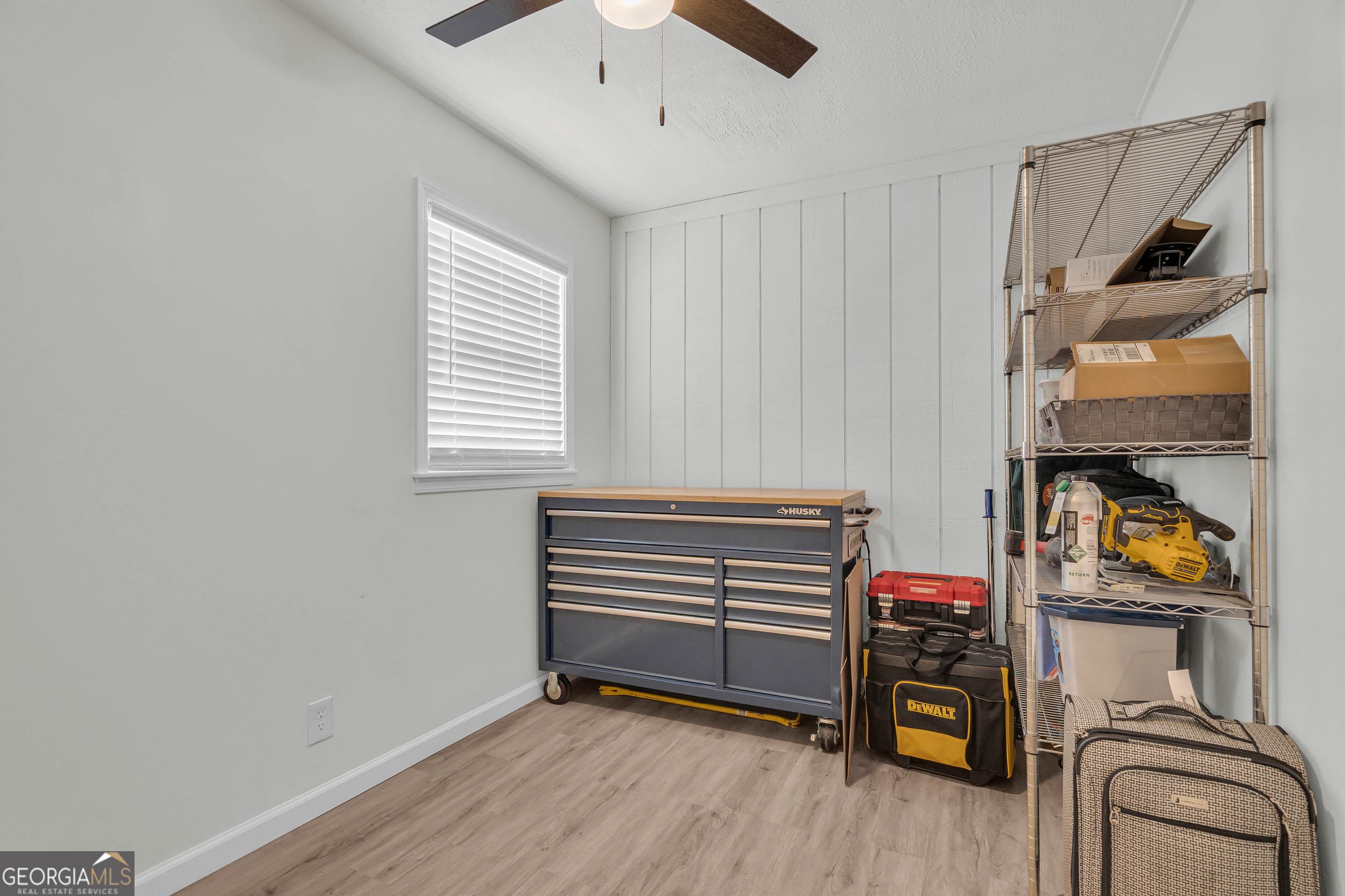 156 White Pine Road Toccoa, GA 30577 - Photo 25 of 57 a view of room with toys and closet