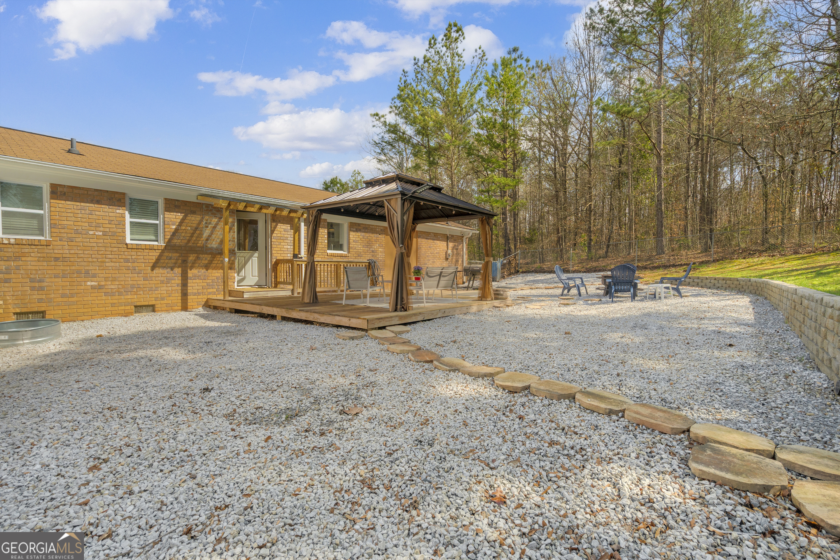 156 White Pine Road Toccoa, GA 30577 - Photo 46 of 55 a backyard of a house with barbeque oven