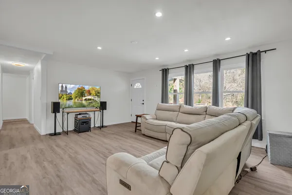 $319,000 | 156 White Pine Road, Toccoa, GA 30577