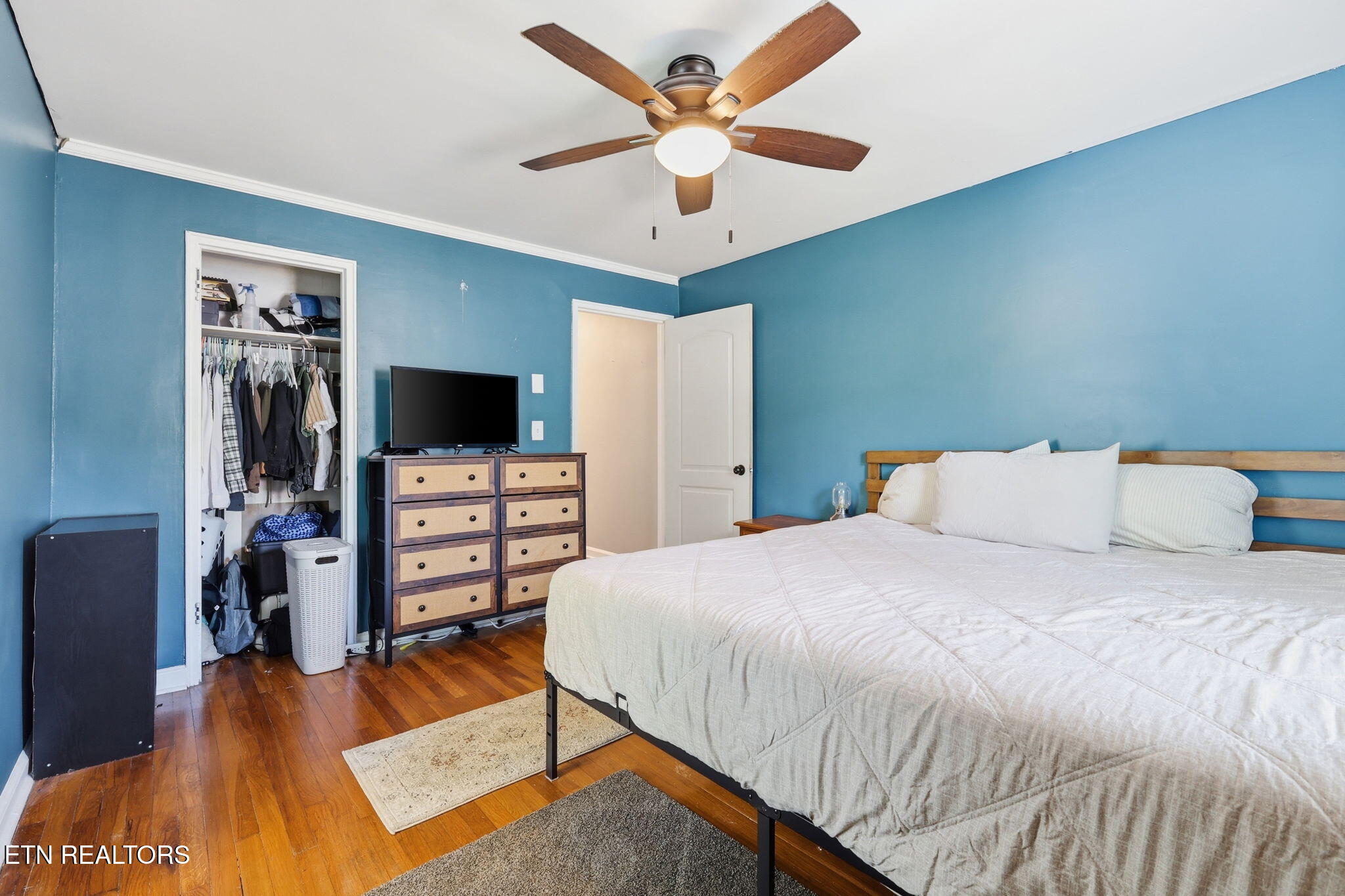 124 Salem Road Oak Ridge, TN 37830 - Photo 15 of 44 Primary Bedroom