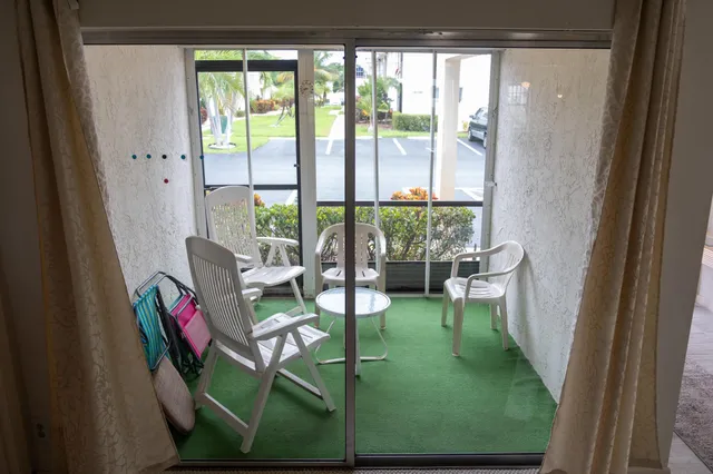 $2,200 | 14896 Bal Moral Lane, Delray Beach, FL 33446