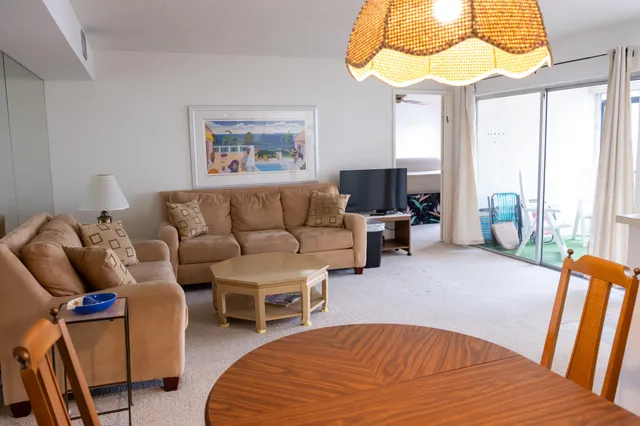 $2,200 | 14896 Bal Moral Lane, Delray Beach, FL 33446