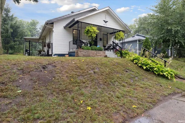 $164,900 | 525 South 28th Street, South Bend, IN 46615
