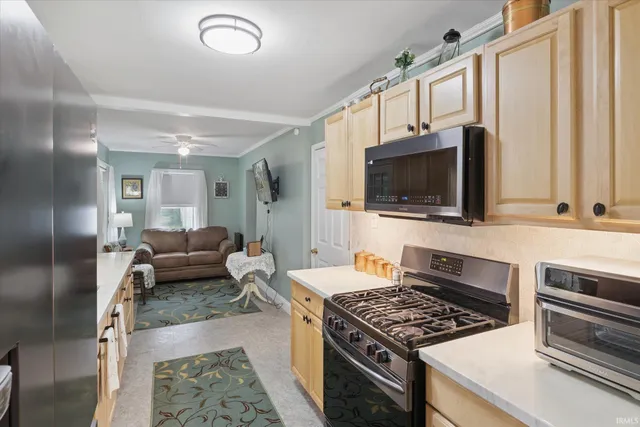 $164,900 | 525 South 28th Street, South Bend, IN 46615