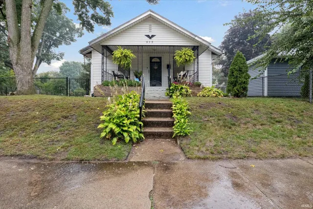 $164,900 | 525 South 28th Street, South Bend, IN 46615