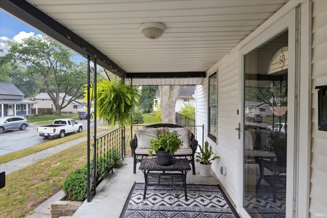 $164,900 | 525 South 28th Street, South Bend, IN 46615