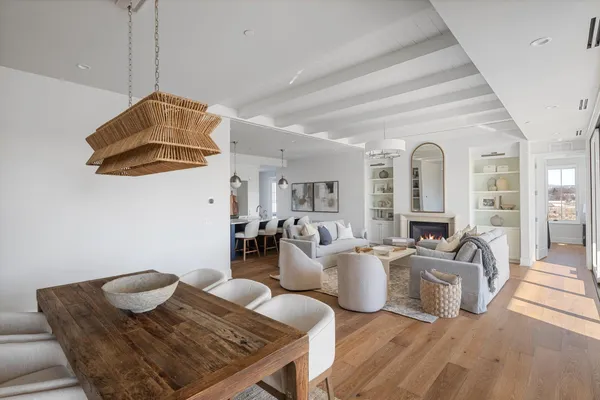 $1,650,000 | 2416 Commerce Boulevard, Unit B1, Mound, MN 55364