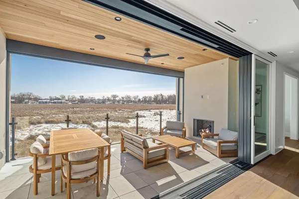 $1,650,000 | 2416 Commerce Boulevard, Unit B1, Mound, MN 55364