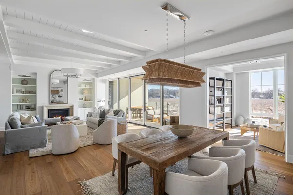 $1,650,000 | 2416 Commerce Boulevard, Unit B1, Mound, MN 55364