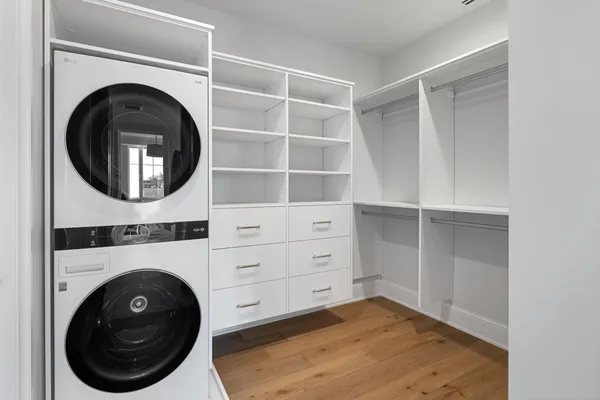 $1,650,000 | 2416 Commerce Boulevard, Unit B1, Mound, MN 55364