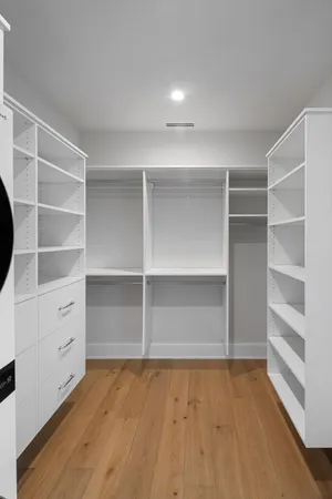 $1,650,000 | 2416 Commerce Boulevard, Unit B1, Mound, MN 55364