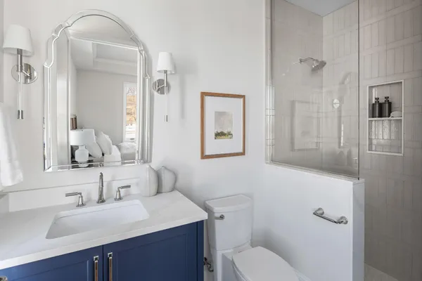 $1,650,000 | 2416 Commerce Boulevard, Unit B1, Mound, MN 55364