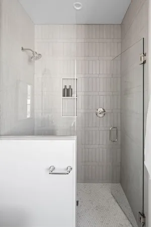 $1,650,000 | 2416 Commerce Boulevard, Unit B1, Mound, MN 55364