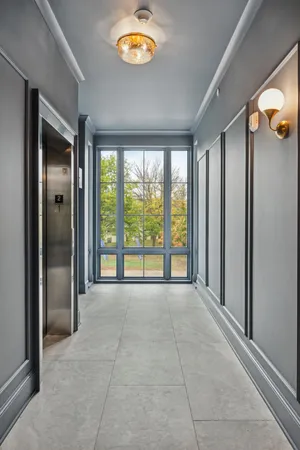 $1,650,000 | 2416 Commerce Boulevard, Unit B1, Mound, MN 55364