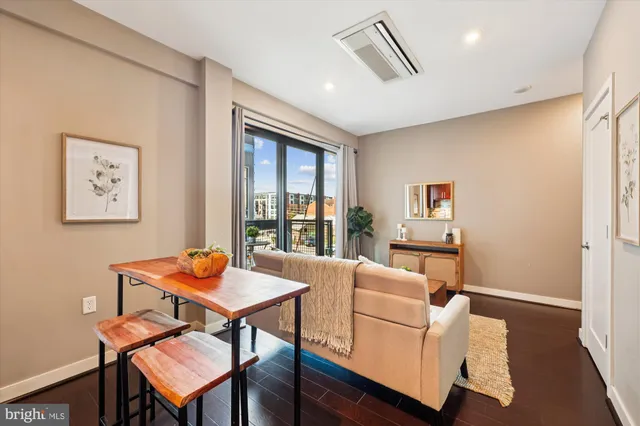 $249,900 | 1320 Fenwick Lane, Unit 203, Silver Spring, MD 20910