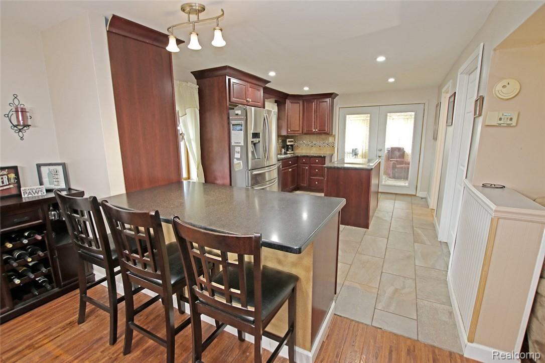 11413 Kipp Road Goodrich, MI 48438 - Photo 12 of 47 12) Kitchen.jpg