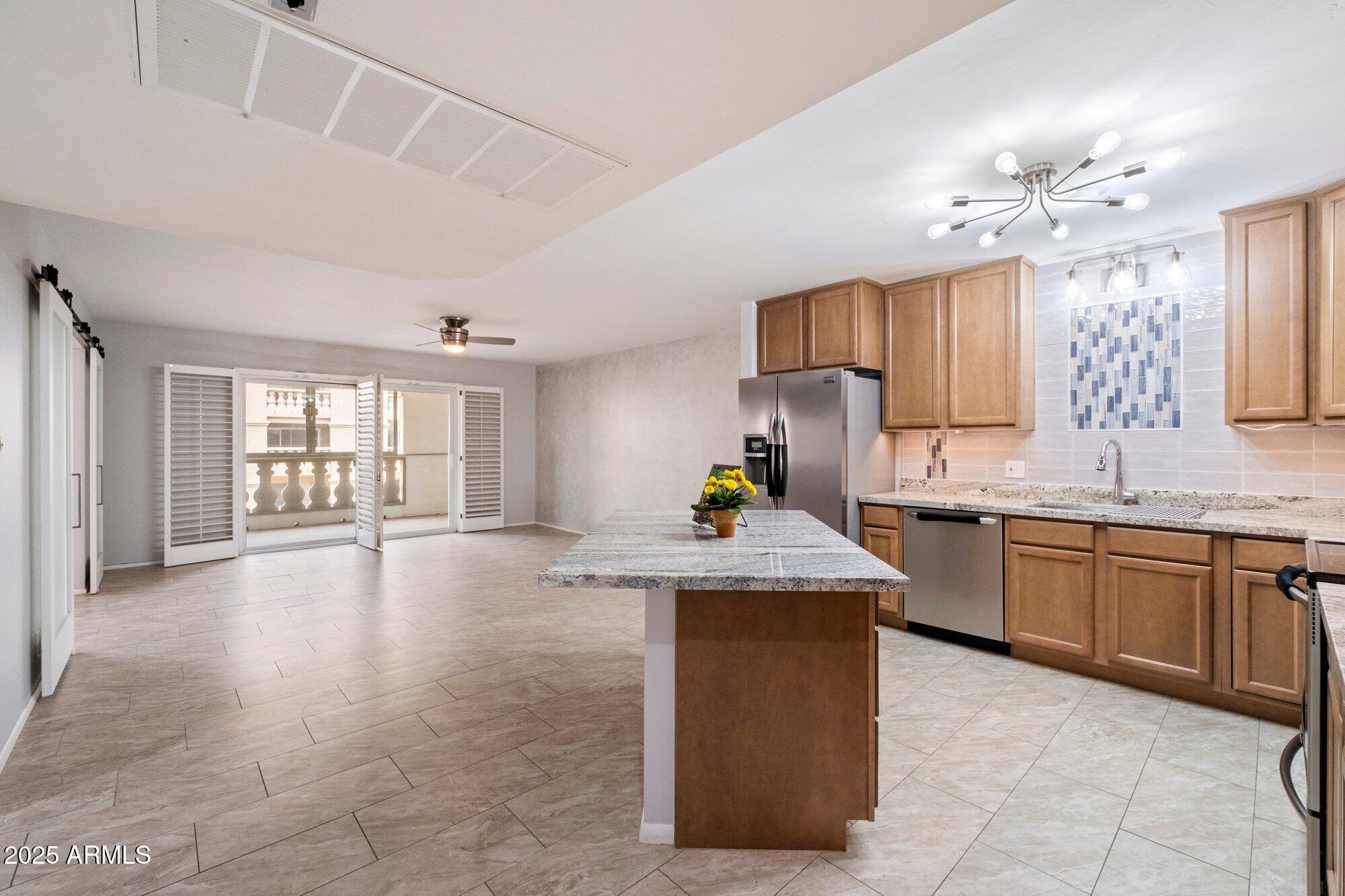 7940 East Camelback Road, Unit 404 Scottsdale, AZ 85251 - Photo 4 of 32 KITCHEN 1