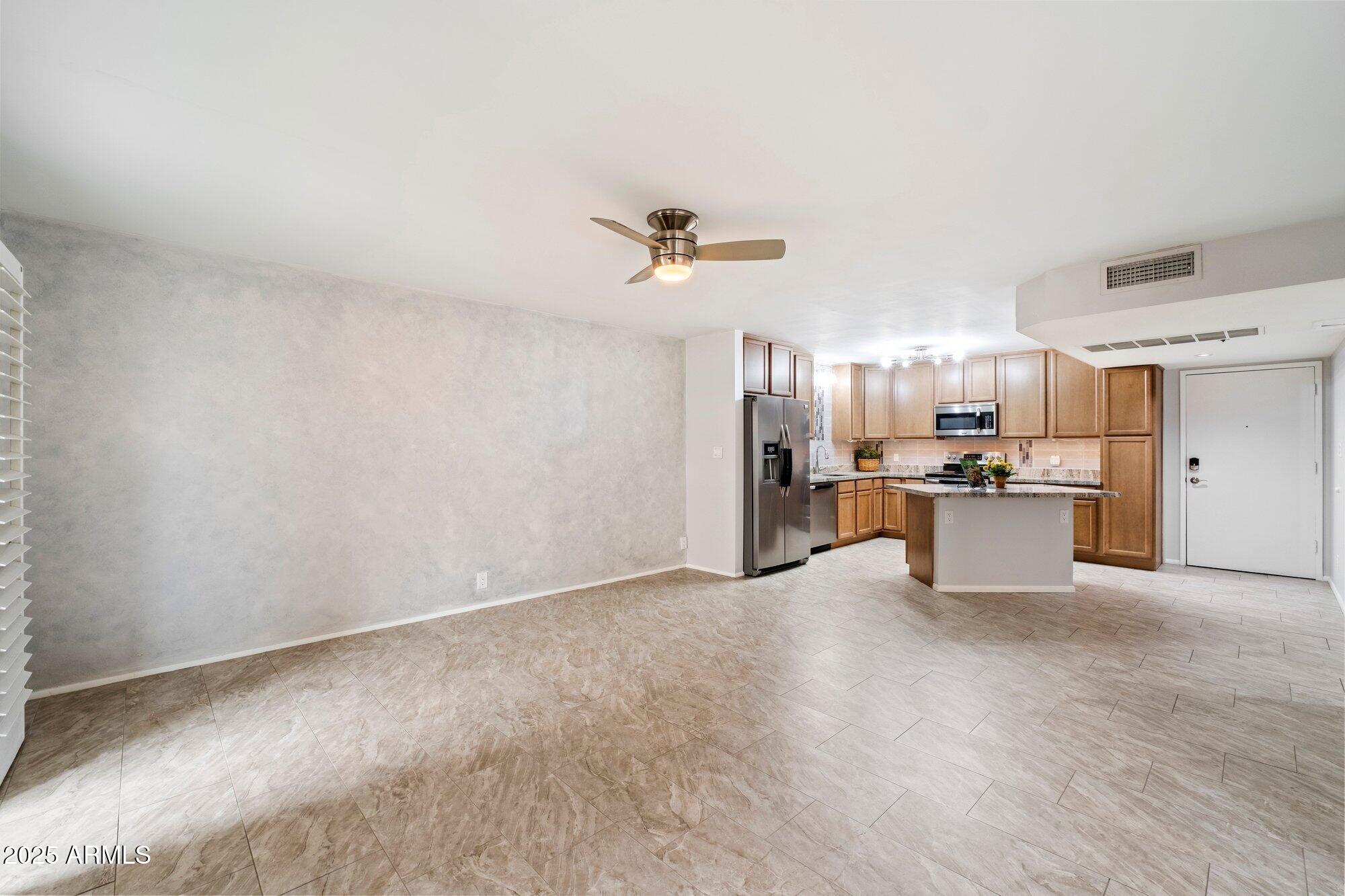 7940 East Camelback Road, Unit 404 Scottsdale, AZ 85251 - Photo 8 of 32 Great Room 3