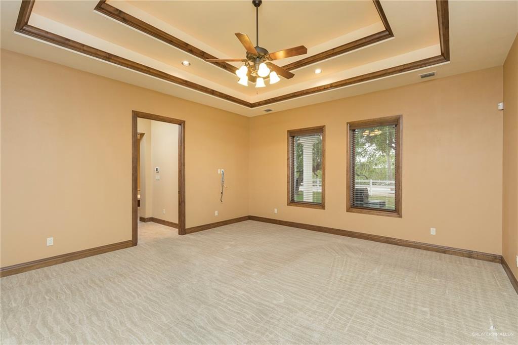 3007 Bryan Road Mission, TX 78574 - Photo 16 of 43 Extra large primary bedroom