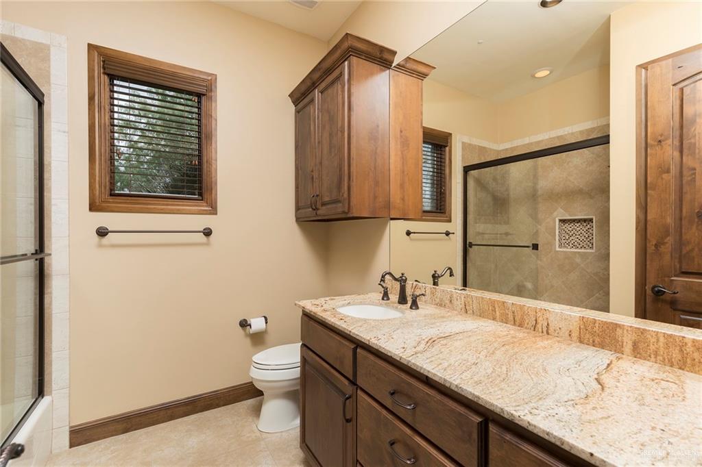 3007 Bryan Road Mission, TX 78574 - Photo 20 of 43 Bathroom #2