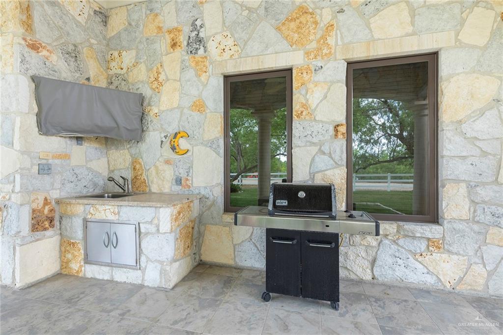 3007 Bryan Road Mission, TX 78574 - Photo 24 of 43