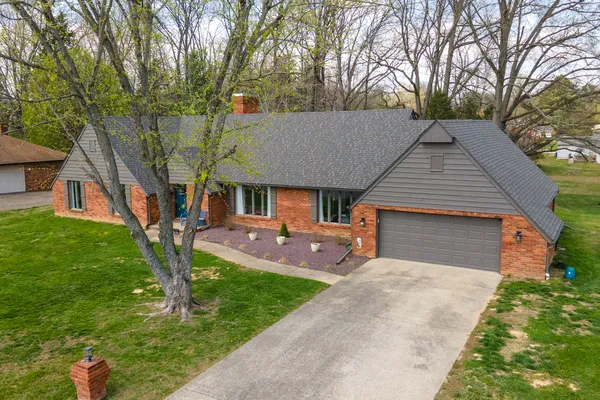 $415,000 | 1816 Wolff Drive, Marion, IL 62959