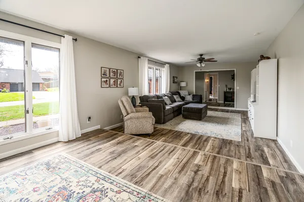 $415,000 | 1816 Wolff Drive, Marion, IL 62959