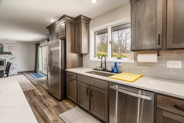 $415,000 | 1816 Wolff Drive, Marion, IL 62959