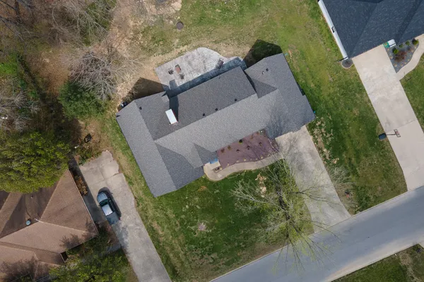 $415,000 | 1816 Wolff Drive, Marion, IL 62959