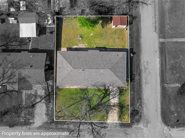 $249,900 | 309 North 4th Street, Rosebud, TX 76570