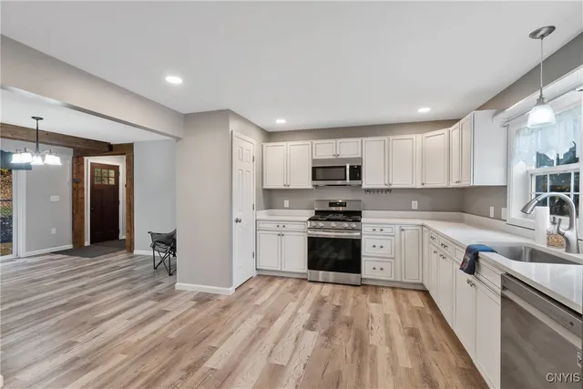 $324,900 | 8768 Highway 5, Manlius, NY 13037