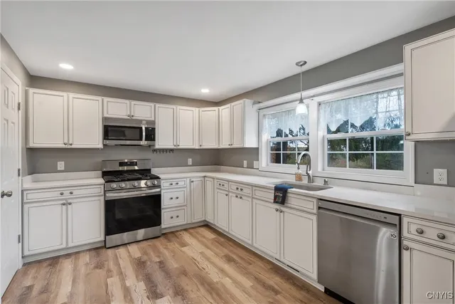 $324,900 | 8768 Highway 5, Manlius, NY 13037