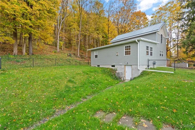 $324,900 | 8768 Highway 5, Manlius, NY 13037