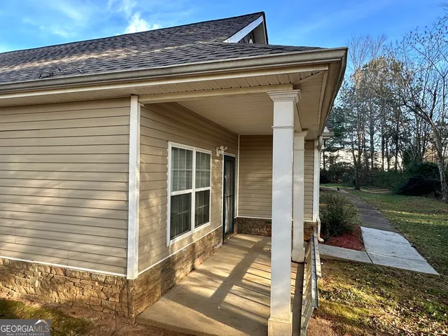 $205,000 | 281 Northwinds Boulevard, Unit B3, Carrollton, GA 30117