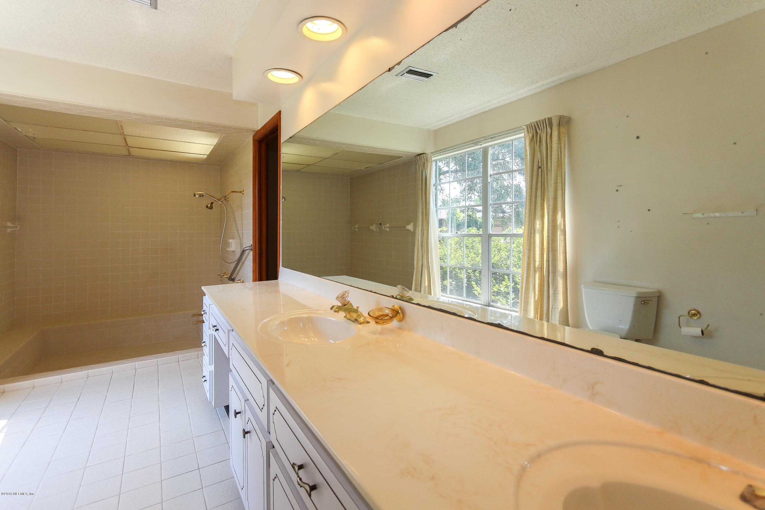 5660 Swamp Fox Road Jacksonville, FL 32210 - Photo 31 of 79 Master Bathroom View 2