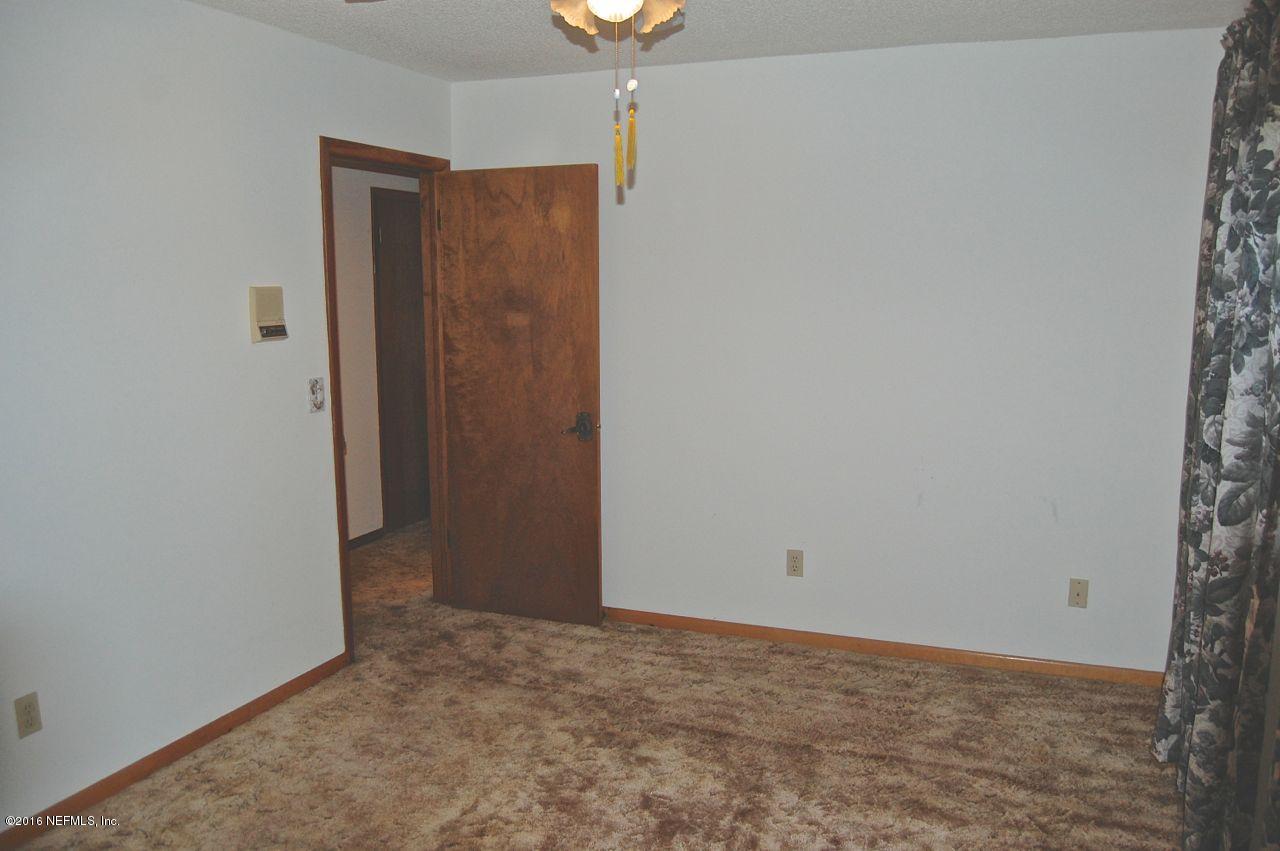5660 Swamp Fox Road Jacksonville, FL 32210 - Photo 72 of 79 Bedroom 3 reverse